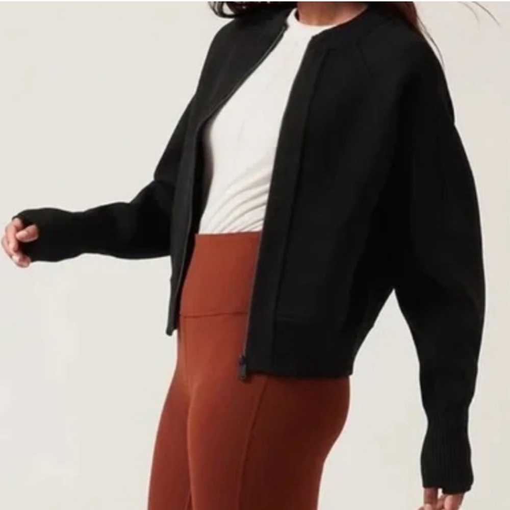 Athleta Sequoia sweater Black, NWT, Size small P